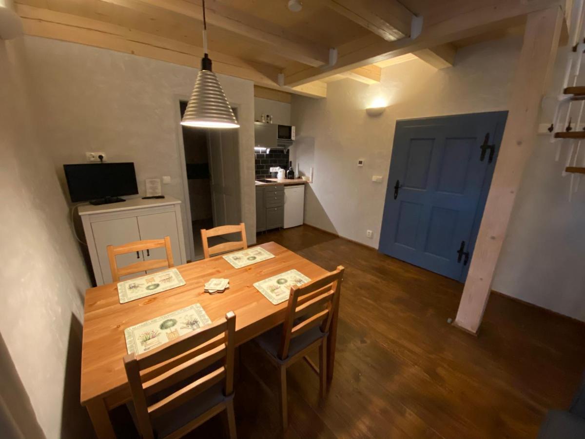 U Dr. Fausta Appartement Slavonice Buitenkant foto