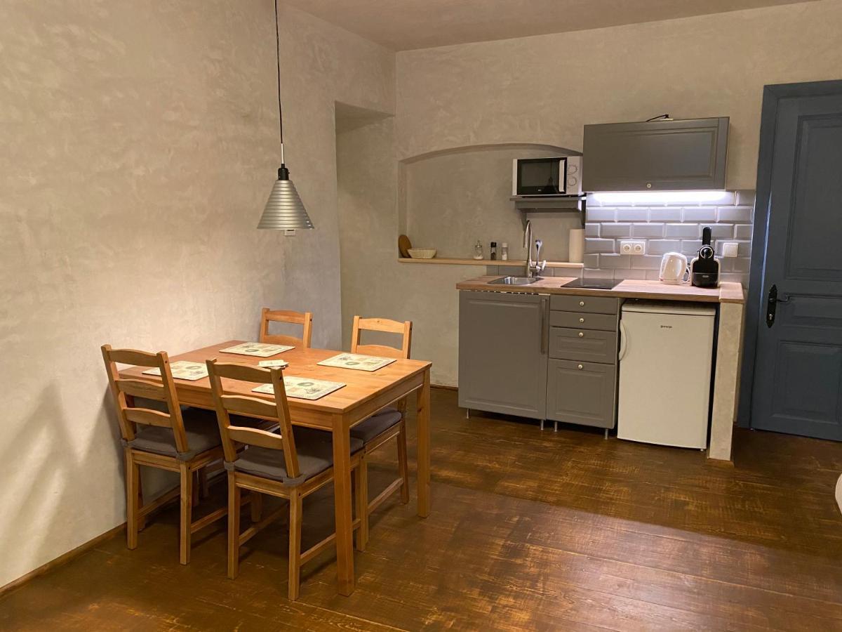 U Dr. Fausta Appartement Slavonice Buitenkant foto