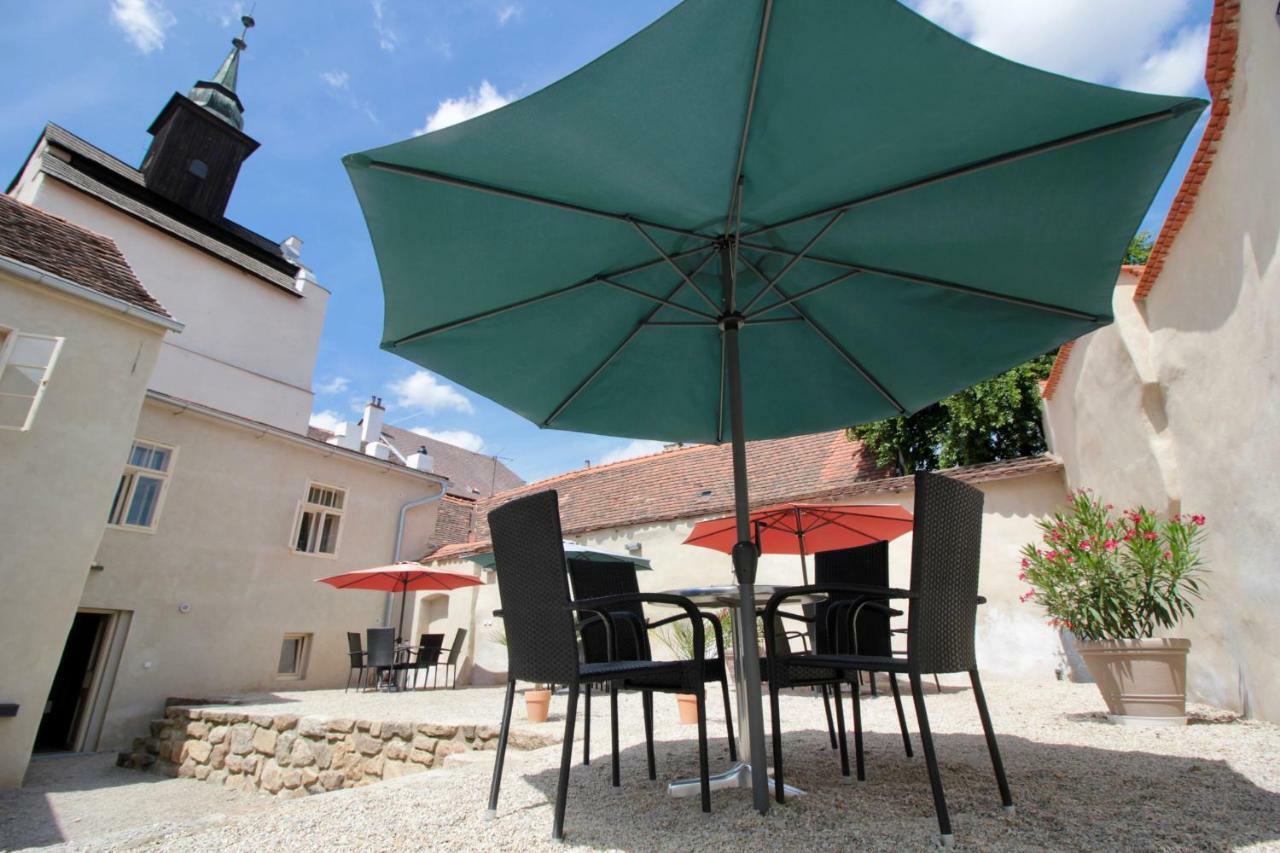 U Dr. Fausta Appartement Slavonice Buitenkant foto